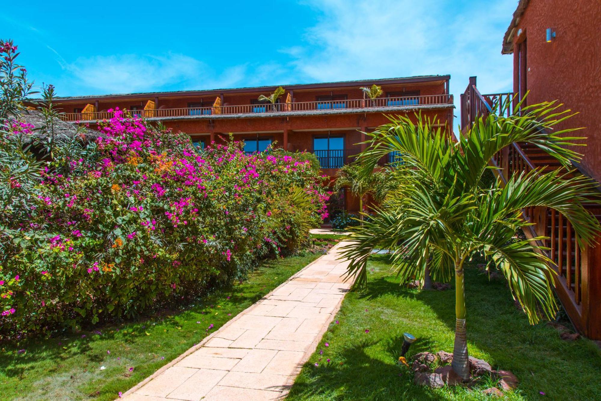 Royal Horizon Baobab Hotel Somone Exterior foto